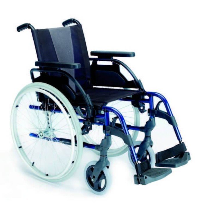Silla de ruedas plegable Breezy 300 Standard