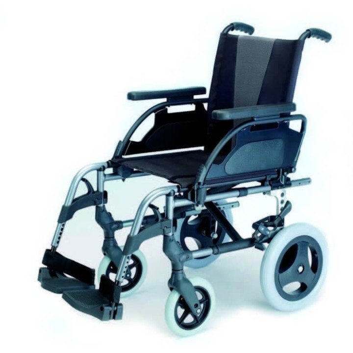 Silla de ruedas plegable Breezy 300 Standard