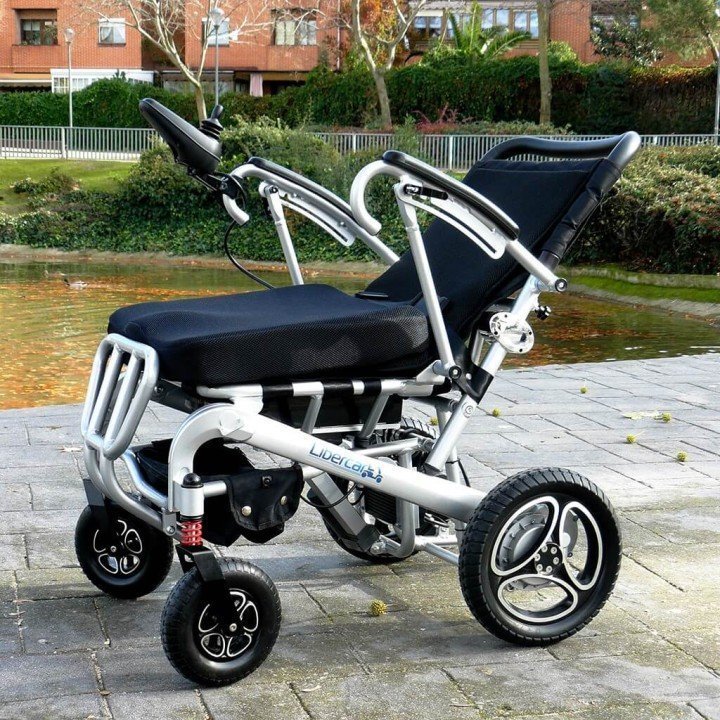 Silla de ruedas eléctrica Libercar Aura 20 Ah