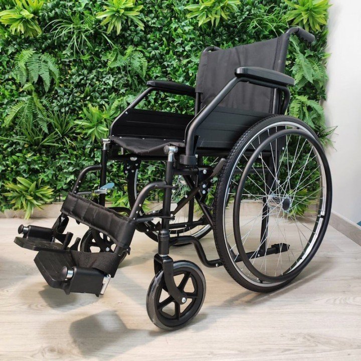 Silla de ruedas manual plegable de acero