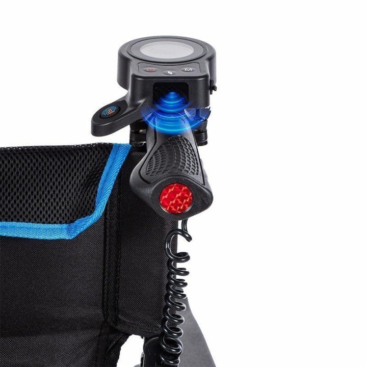 Silla de ruedas con motor acompañante iTrion